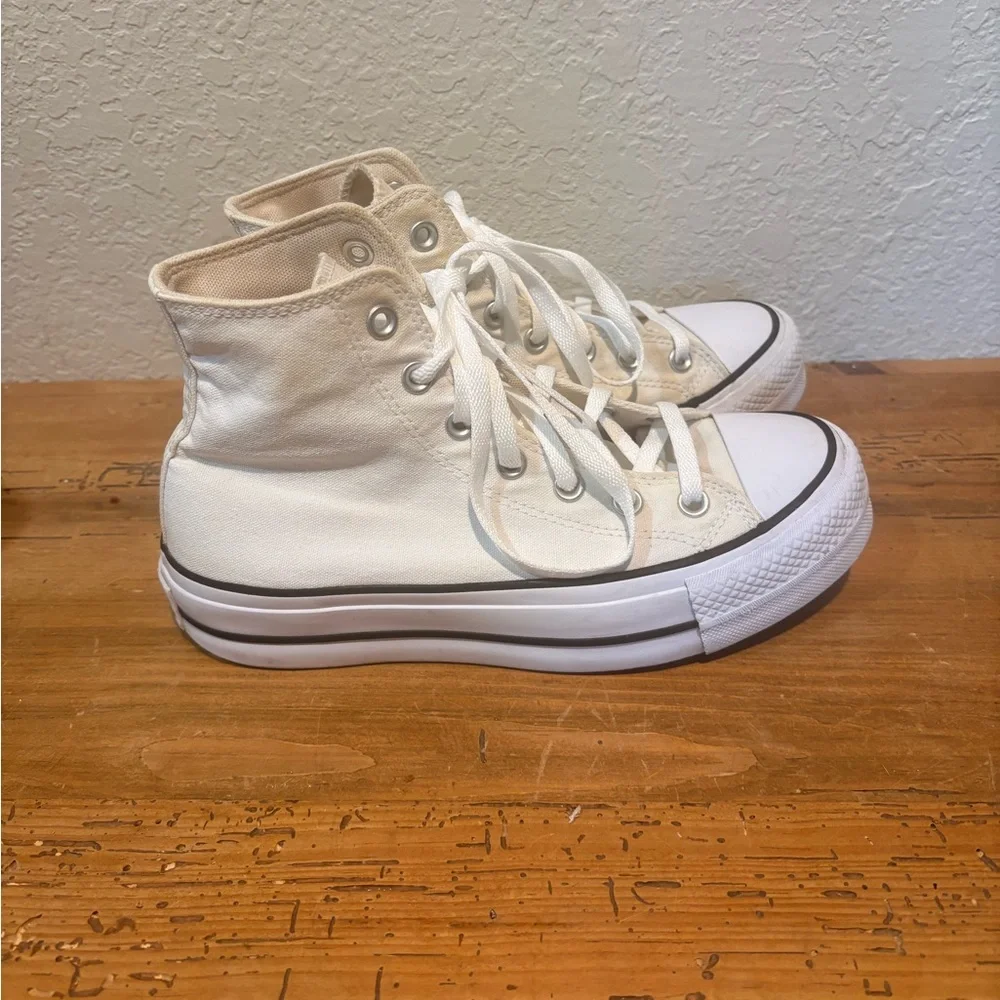 Converse Women’s Chuck Taylor All Star Lift Platform Sneakers 70s boho